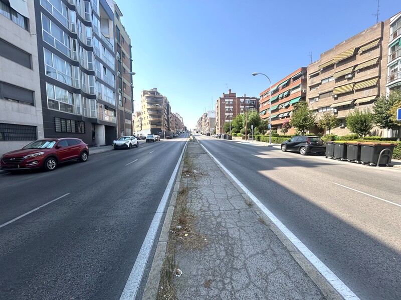 PISO EN VENTA EN MONCLOA - ARAVACA - VALDEZARZA