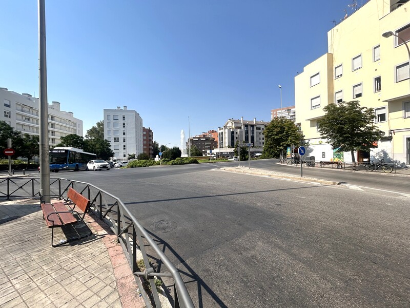 PISO EN VENTA EN MONCLOA - ARAVACA - VALDEZARZA