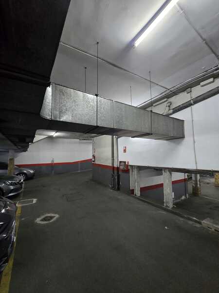 GARAJE EN ALQUILER EN VIC�LVARO