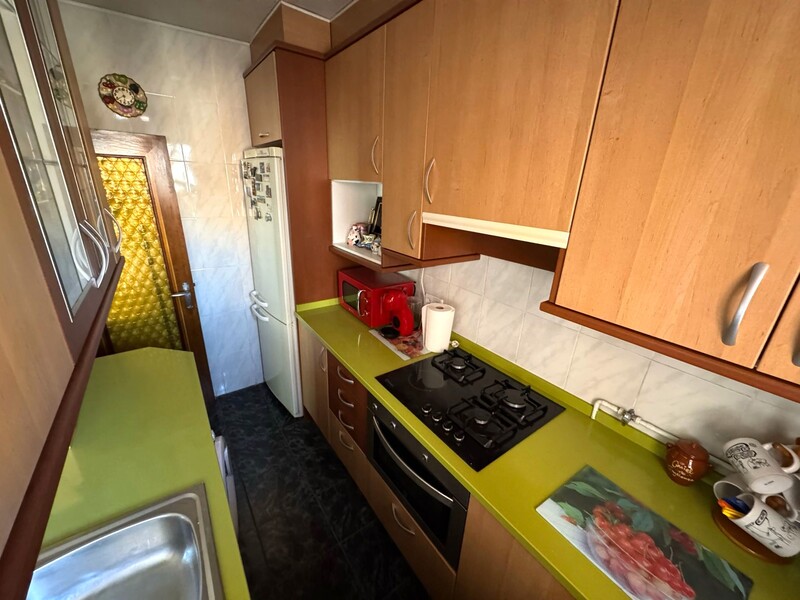 PISO EN VENTA EN VIC�LVARO - AMBROZ