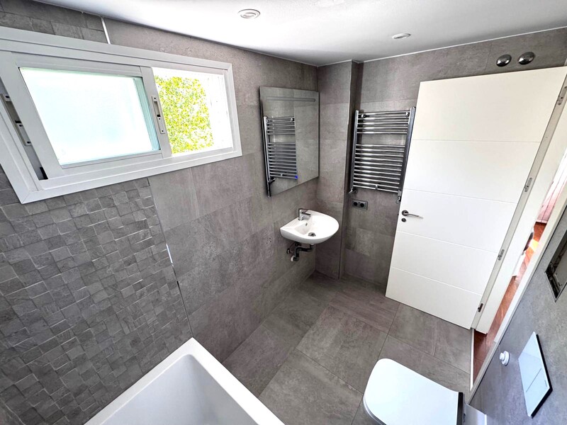 PISO EN VENTA EN VIC�LVARO - VALDEBERNARDO - VALDERRIVAS