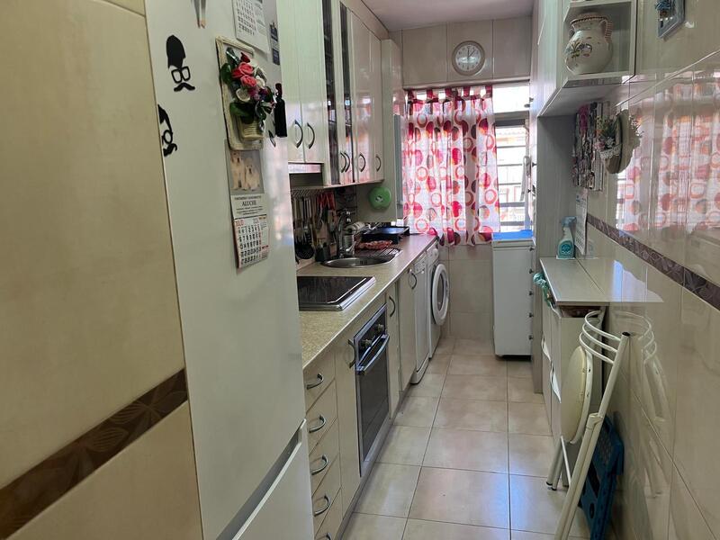 PISO EN VENTA EN LATINA - �GUILAS