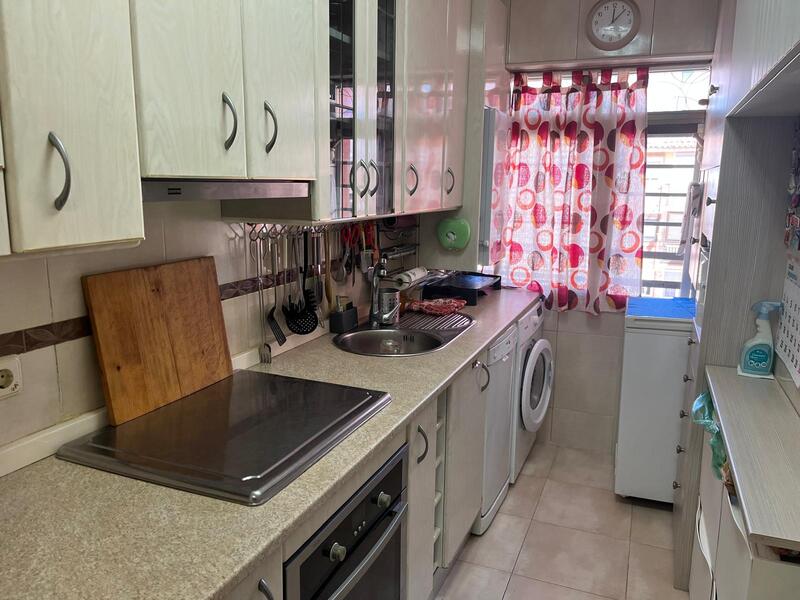 PISO EN VENTA EN LATINA - �GUILAS