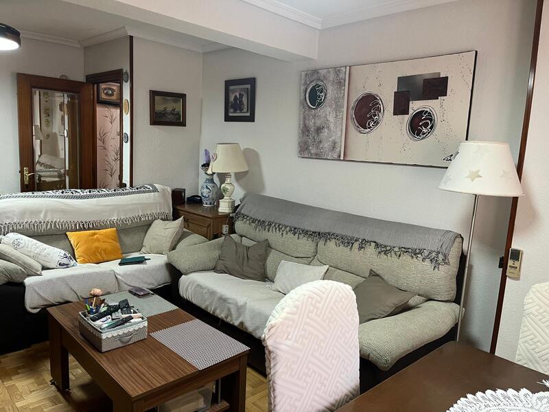 PISO EN VENTA EN LATINA - �GUILAS