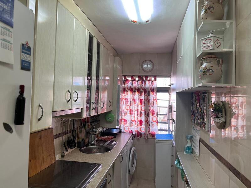 PISO EN VENTA EN LATINA - �GUILAS