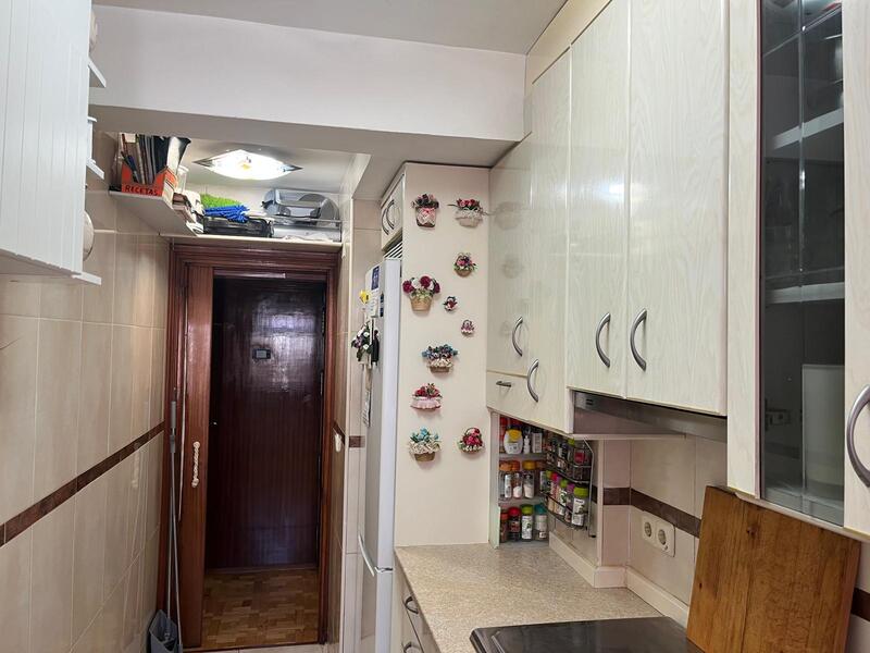 PISO EN VENTA EN LATINA - �GUILAS