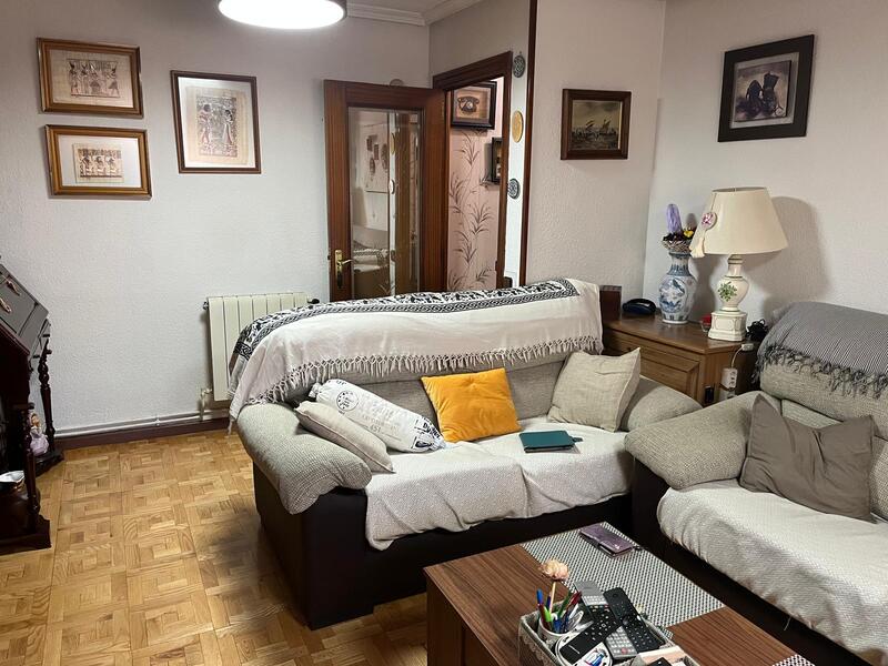 PISO EN VENTA EN LATINA - �GUILAS