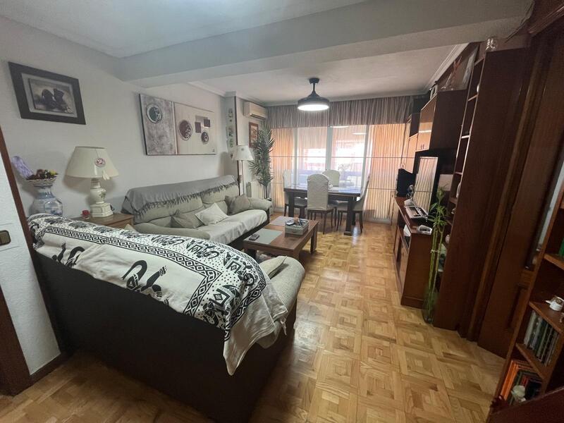PISO EN VENTA EN LATINA - �GUILAS