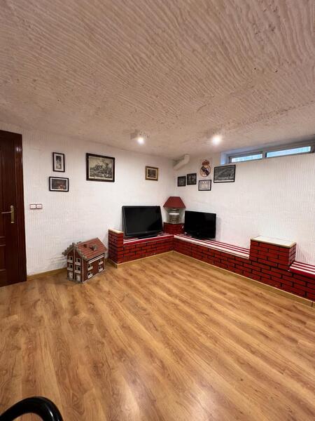 CHALET PAREADO EN VENTA EN COSLADA - LA ESPINILLA - PARQUE BLANCO