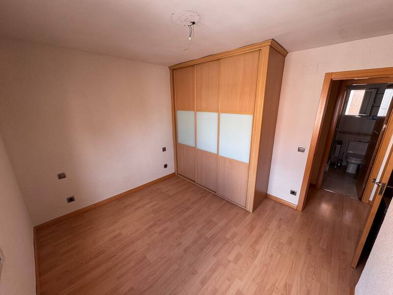 PISO EN ALQUILER EN VIC�LVARO - AMBROZ
