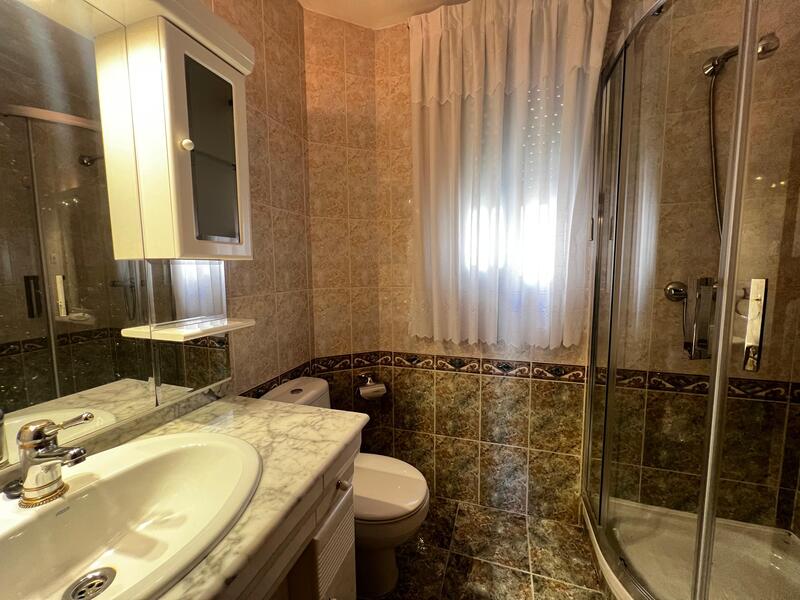 PISO EN VENTA EN CARABANCHEL - ABRANTES