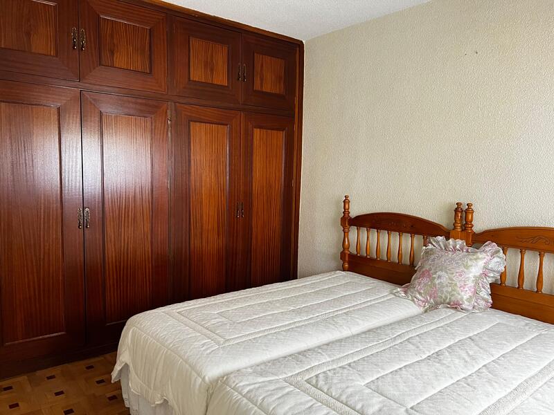 PISO EN VENTA EN CARABANCHEL - ABRANTES