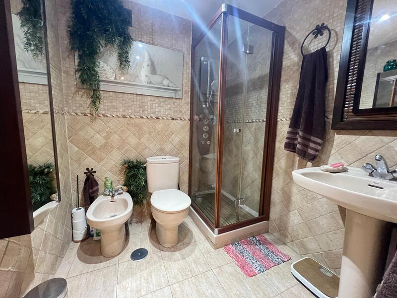 PISO �TICO EN VENTA EN USERA - ZOFIO