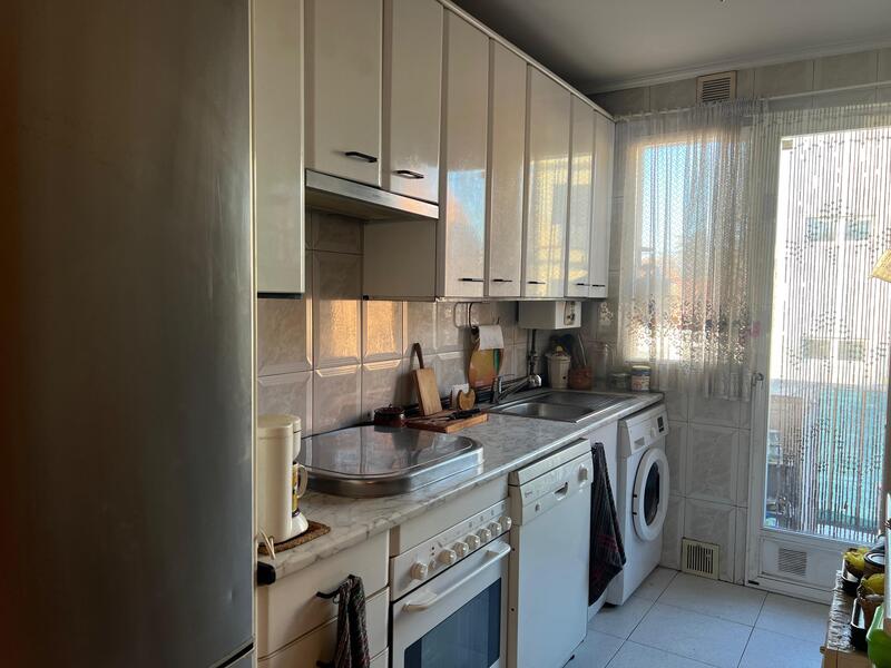 PISO �TICO EN VENTA EN USERA - ZOFIO
