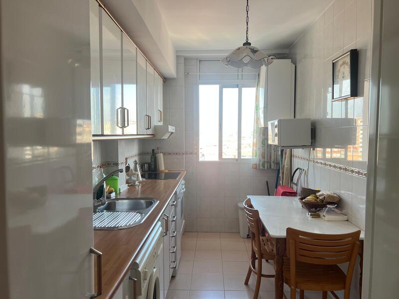 PISO EN VENTA EN CARABANCHEL - ABRANTES