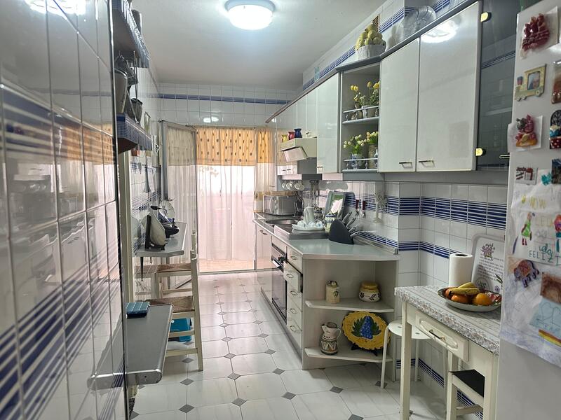 PISO EN VENTA EN CARABANCHEL - ABRANTES