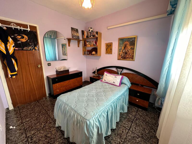 PISO EN VENTA EN CARABANCHEL - ABRANTES