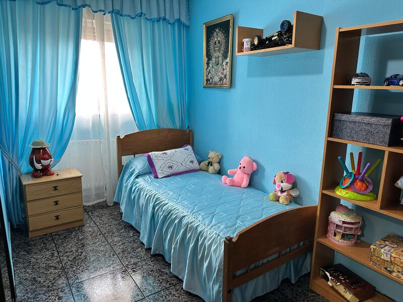 PISO EN VENTA EN CARABANCHEL - ABRANTES