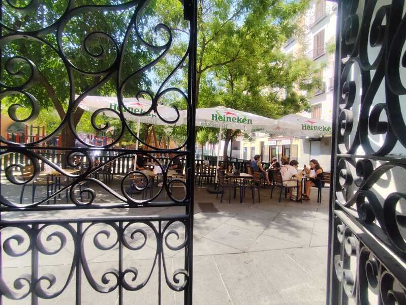 LOCAL COMERCIAL EN ALQUILER EN CENTRO - UNIVERSIDAD