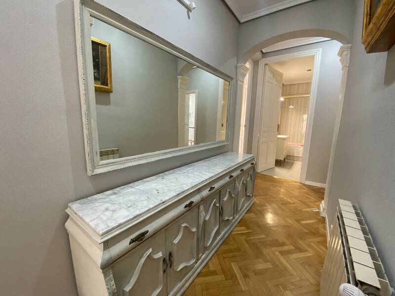 PISO EN ALQUILER EN CHAMBER� - TRAFALGAR