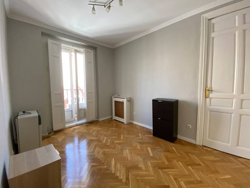 PISO EN ALQUILER EN CHAMBER� - TRAFALGAR