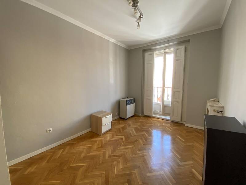 PISO EN ALQUILER EN CHAMBER� - TRAFALGAR