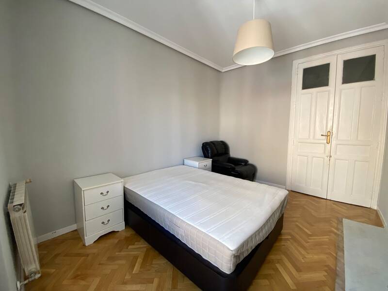 PISO EN ALQUILER EN CHAMBER� - TRAFALGAR
