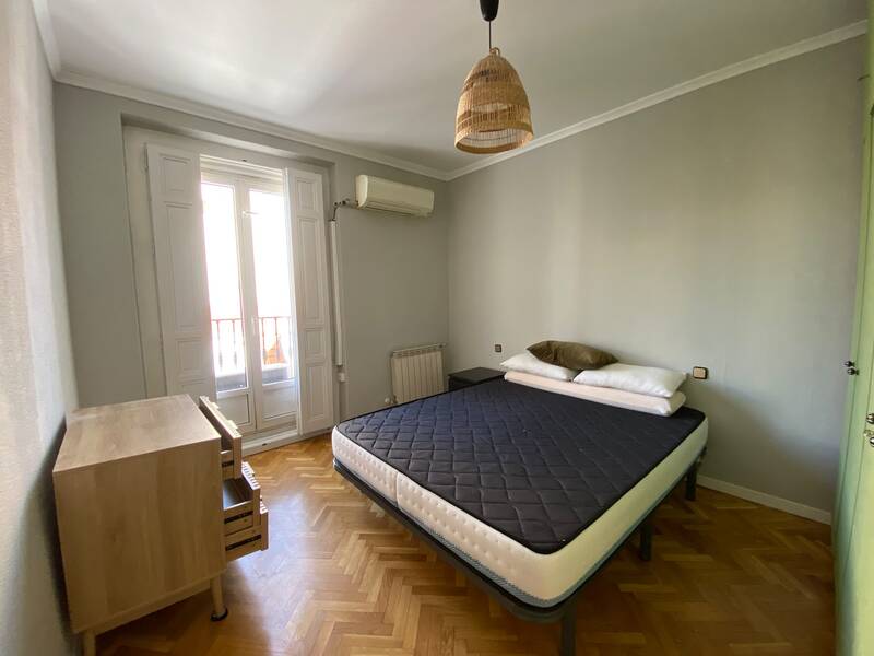 PISO EN ALQUILER EN CHAMBER� - TRAFALGAR