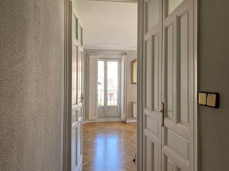 PISO EN ALQUILER EN CHAMBER� - TRAFALGAR