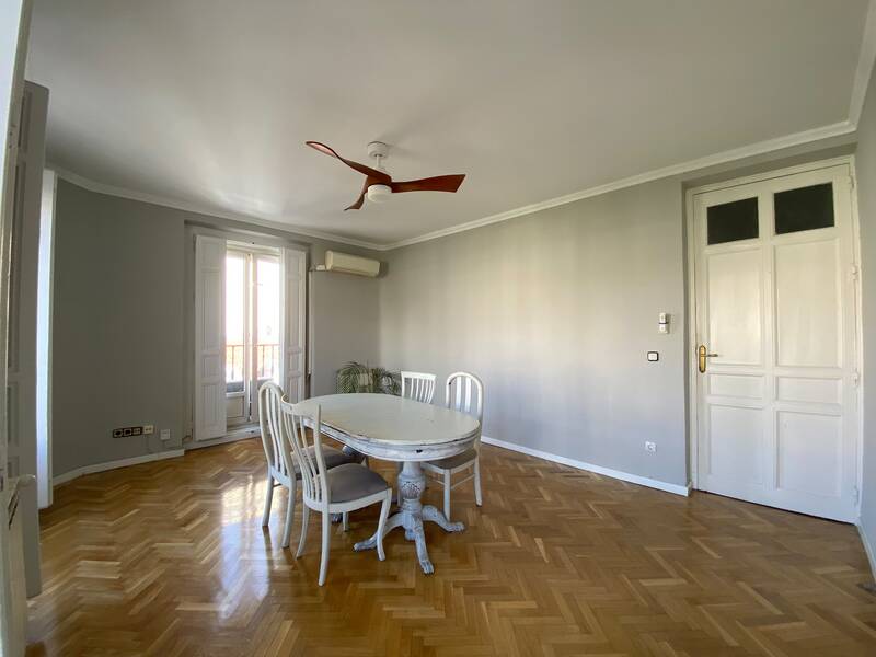 PISO EN ALQUILER EN CHAMBER� - TRAFALGAR
