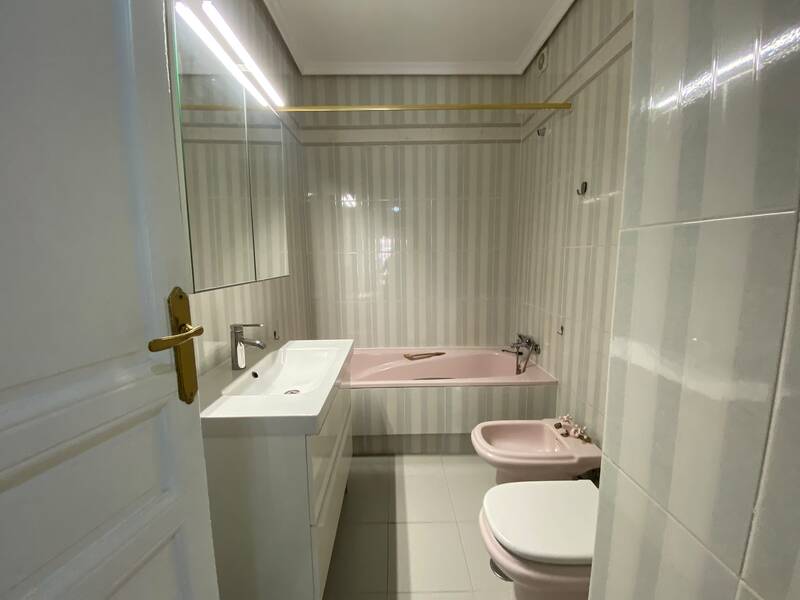 PISO EN ALQUILER EN CHAMBER� - TRAFALGAR