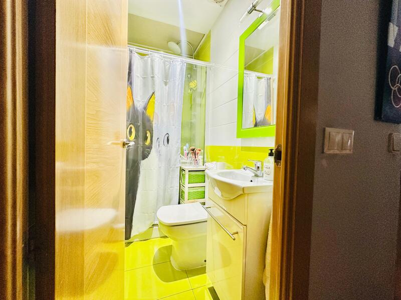 PISO EN VENTA EN CARABANCHEL - OPA�EL