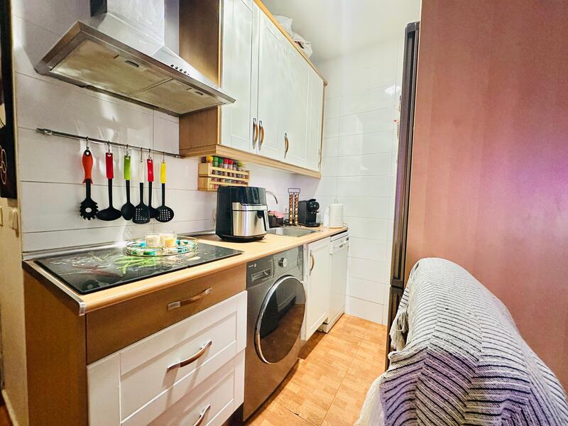 PISO EN VENTA EN CARABANCHEL - OPA�EL