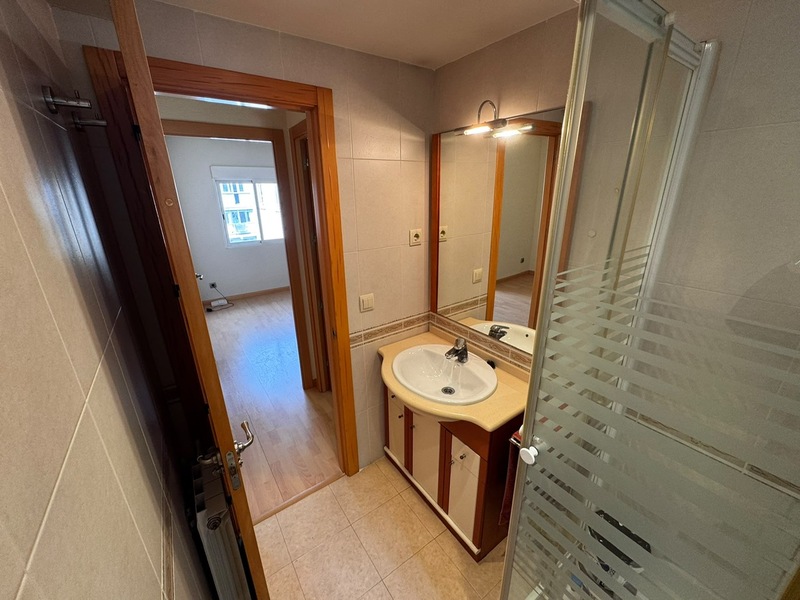 PISO EN ALQUILER EN VIC�LVARO - AMBROZ