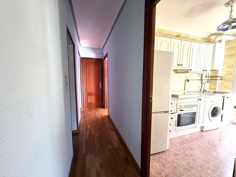 PISO EN VENTA EN VIC�LVARO - AMBROZ