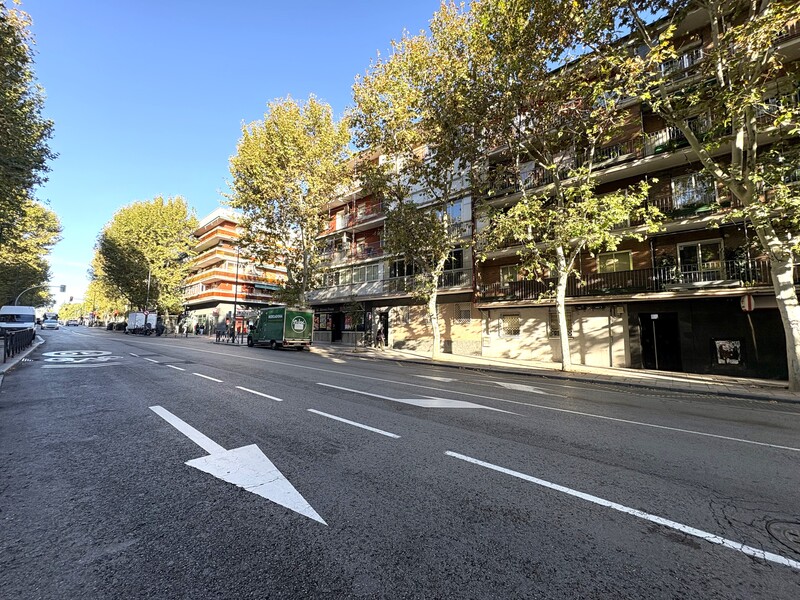 PISO EN VENTA EN VIC�LVARO - AMBROZ