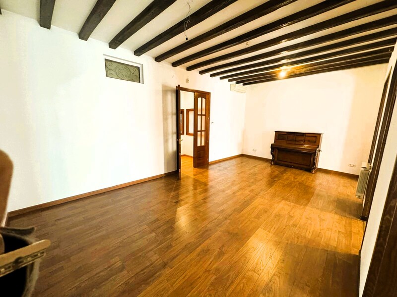 PISO EN VENTA EN CENTRO - SOL